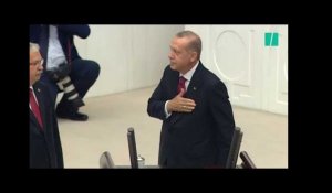 Les images du serment d'Erdogan qui débute un mandat de cinq ans avec les pleins pouvoirs
