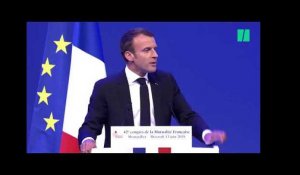 Mutualité: Macron essuie quelques huées en critiquant une 