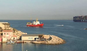 Escale à Marseille du bateau de sauvetage de migrants Aquarius