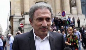 Laurent Delahousse : Michel Drucker l'attaque, France 2 le remet doucement à sa place