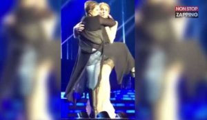 Céline Dion : Une fan déchaînée lui grimpe dessus en plein concert (Vidéo)