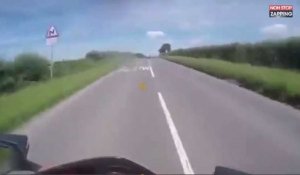 Angleterre : Un motard fait une chute impressionnante à plus de 190 km/h (Vidéo)