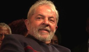 Brésil: Lula se dit victime de "mensonges" avant son appel