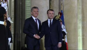 Macron reçoit le président argentin Macri à l'Elysée