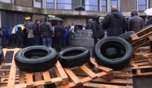 Mobilisation des gardiens de prison: blocage à Fleury