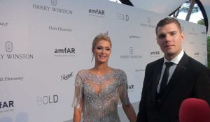 Paris Hilton est fiancée à l'acteur Chris Zylka!