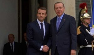Macron accueille Erdogan à l'Élysée pour une visite controversée