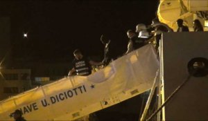 Italie: migrants du "Diciotti" autorisés à débarquer en Sicile