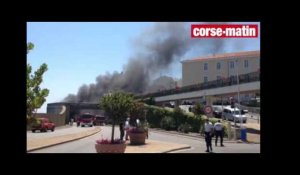 Une voiture en flammes dans le tunnel de Bastia