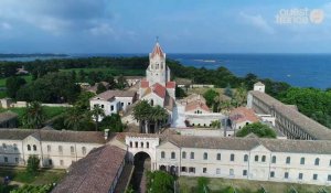 La vie des moines de l'abbaye de Lérins sur l'île Saint-Honorat