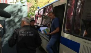 L'opposant russe Alexei Navalny arrive au tribunal