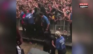 Le rappeur Lil Pump interrompt son concert pour aider un fan en pleine convulsion (Vidéo)