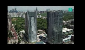 En Chine, un gratte-ciel improbable... avec cascade intégrée