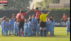 Trois joueurs de Manchester United affrontent 100 enfants, la vidéo hilarante