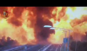 Explosion d'un camion à Bologne: images de l'explosion