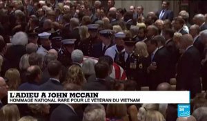 Des funérailles nationales pour John McCain, sans Donald Trump