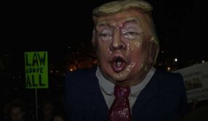 Des manifestants accusent Trump d'outrepasser ses pouvoirs