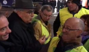 Le maire de Boulogne-sur-Mer au contact des Gilets jaunes