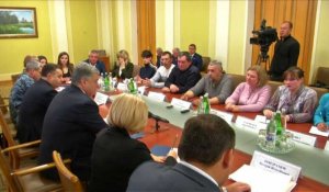 Kertch: Porochenko reçoit des proches de marins capturés
