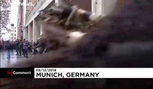 Krampus revient hanter les rues de Munich