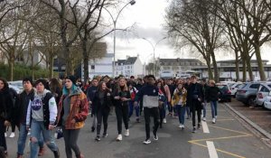 Lorient. Deux cent lycéens dans la rue