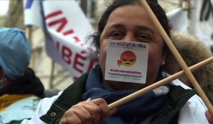 Les infirmières manifestent à Paris contre le plan santé