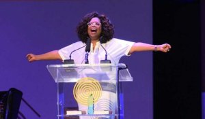 Afrique du Sud: Oprah Winfrey rend hommage à Mandela