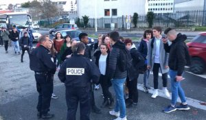 Lorient. 150 lycéens dans la rue et les CRS au dépôt pétrolier 