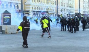 Heurts à Marseille après la manifestation des "gilets jaunes"