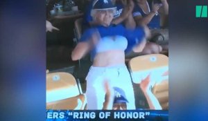 Cette mamie, fan des Los Angeles Dodgers était vraiment à fond pendant ce match de baseball 