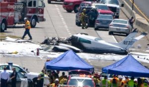 Crash spectaculaire d'un avion sur une autoroute près de Los Angeles