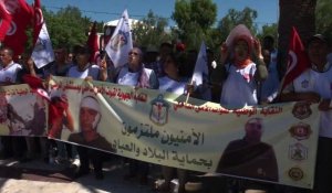 Tunisie: des centaines de policiers réclament d'être protégés