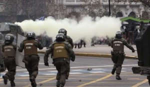 Affrontements lors d'une manifestation étudiante au Chili