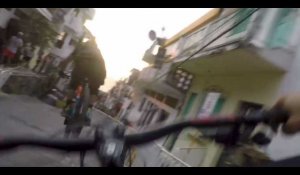 VTT : une impressionnante descente dans les rues mexicaines (vidéo)
