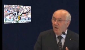 Pogba victime d'injures racistes par le président de la Fédération italienne de football