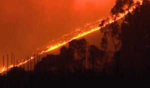En Californie, des incendies monstres continuent de s'étendre et ravagent les vignobles