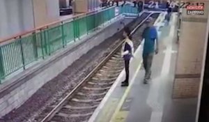 Un homme pousse violemment une femme sur les voies du métro (vidéo) 
