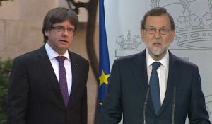 Dialogue, clarté, confusion... : le dialogue de sourds entre Puigdemont et Rajoy sur la Catalogne