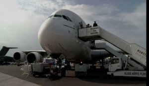 Les déboires de l'A380 et de l'A400M forcent Airbus à réduire ses effectifs