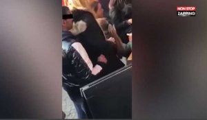 Un pickpocket en flagrant délit se fait rattraper par trois hommes (Vidéo)