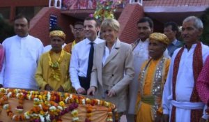 Inde : Macron est arrivé à Agra pour visiter le Taj Mahal