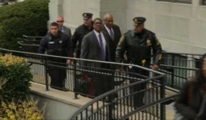 Procès pour abus sexuels: arrivée de Bill Cosby au tribunal