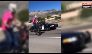 États-Unis : il sort son arme pour arrêter un motard (Vidéo)