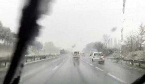 Neige en Provence : fortes chutes sur l'A50 entre Aubagne et Marseille