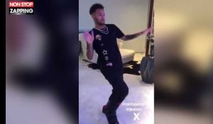 Neymar en convalescence, il danse sans ses béquilles ! (vidéo)