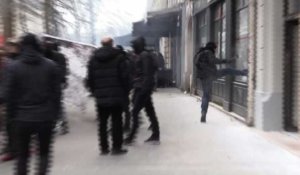 Paris: échauffourées entre jeunes manifestants et policiers