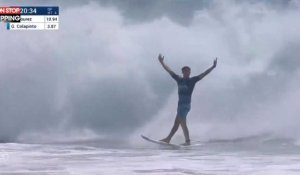 Un jeune surfeur réussit un "triple barrel", un exploit dans la discipline (Vidéo)