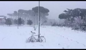 Rome sous la neige, un évènement rare (vidéo)
