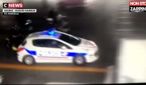 Marseille : Des dizaines de deux-roues traquent une voiture de police (vidéo)
