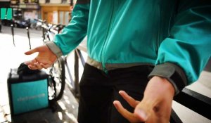 Ce coursier de Deliveroo est choqué d'être devenu une simple "variable d'ajustement"